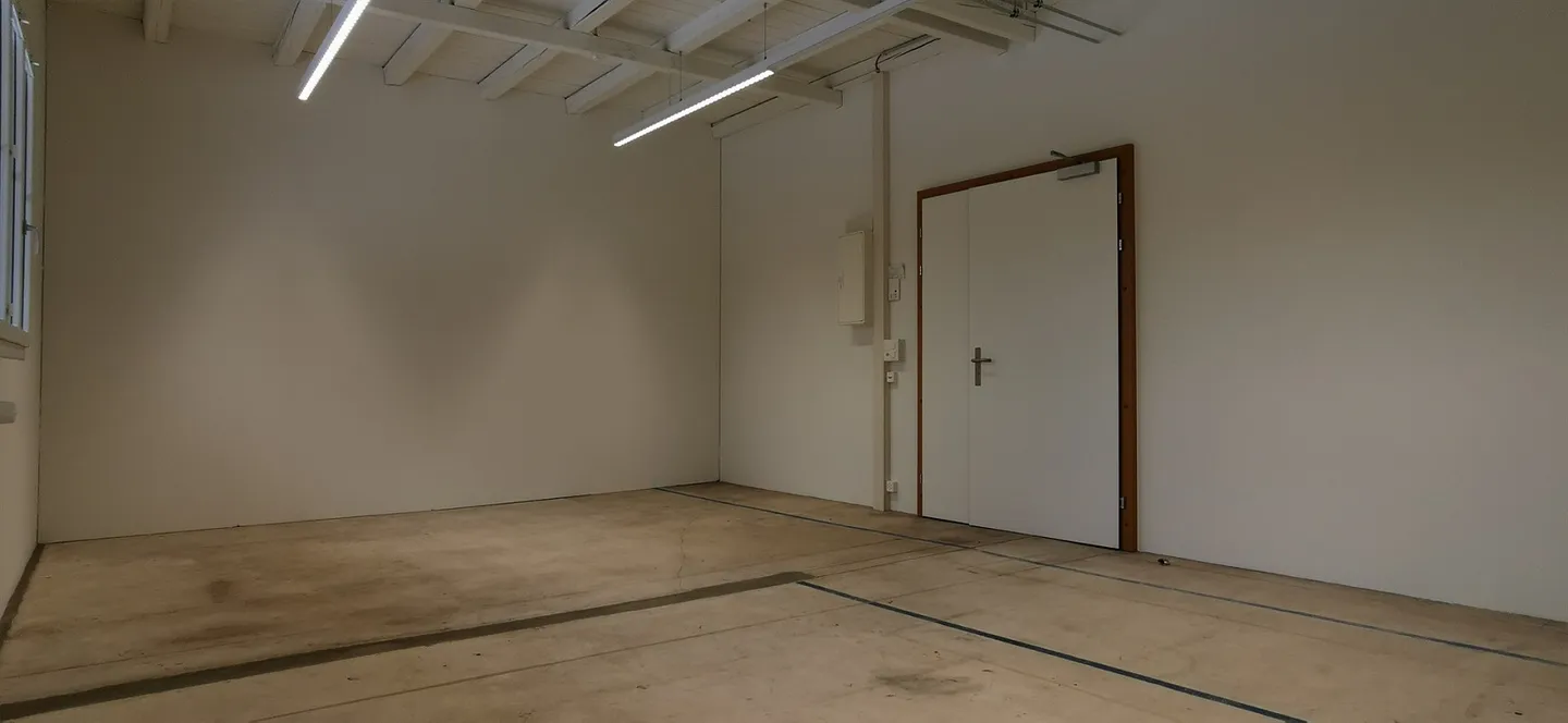 Bureau/Espace commercial au 1er étage Bâtiment J 38 m2 - Photo 2 sur 4