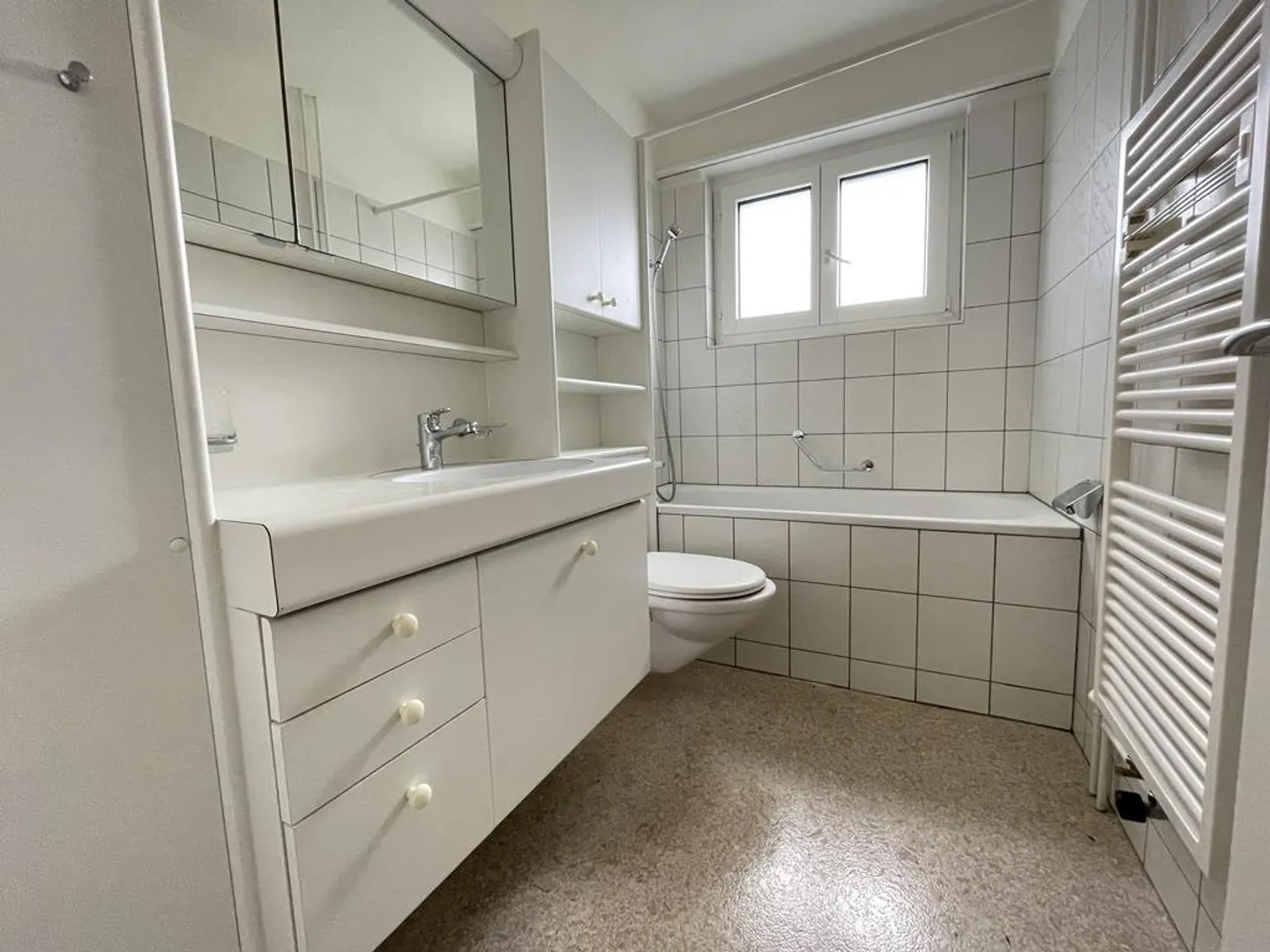 Besichtigung am 02.12. + 04.12.2025 zwischen 10:00 - 11:00 Uhr - Foto 3 di 9