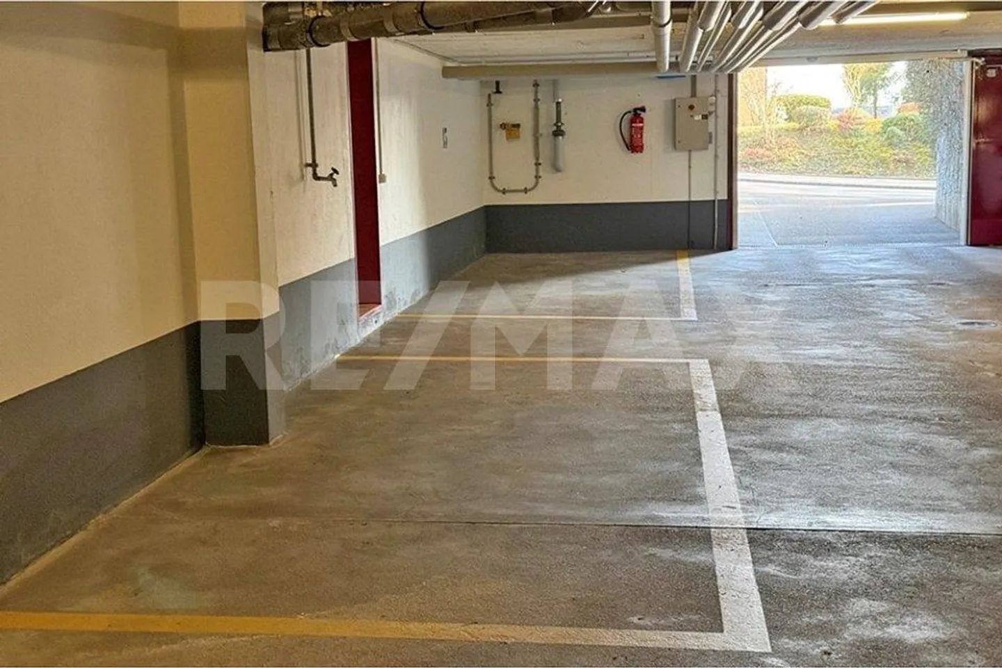 Tiefgaragenplatz in Zürich-Höngg - Foto 7 von 7