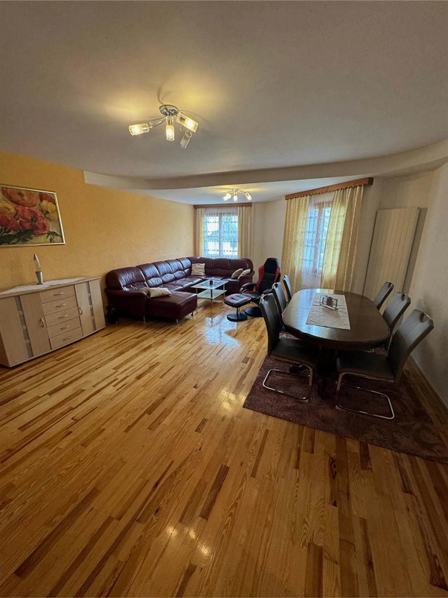 Charming 3.5-room apartment in Vulpera with stunning views - Photo 4 of 7