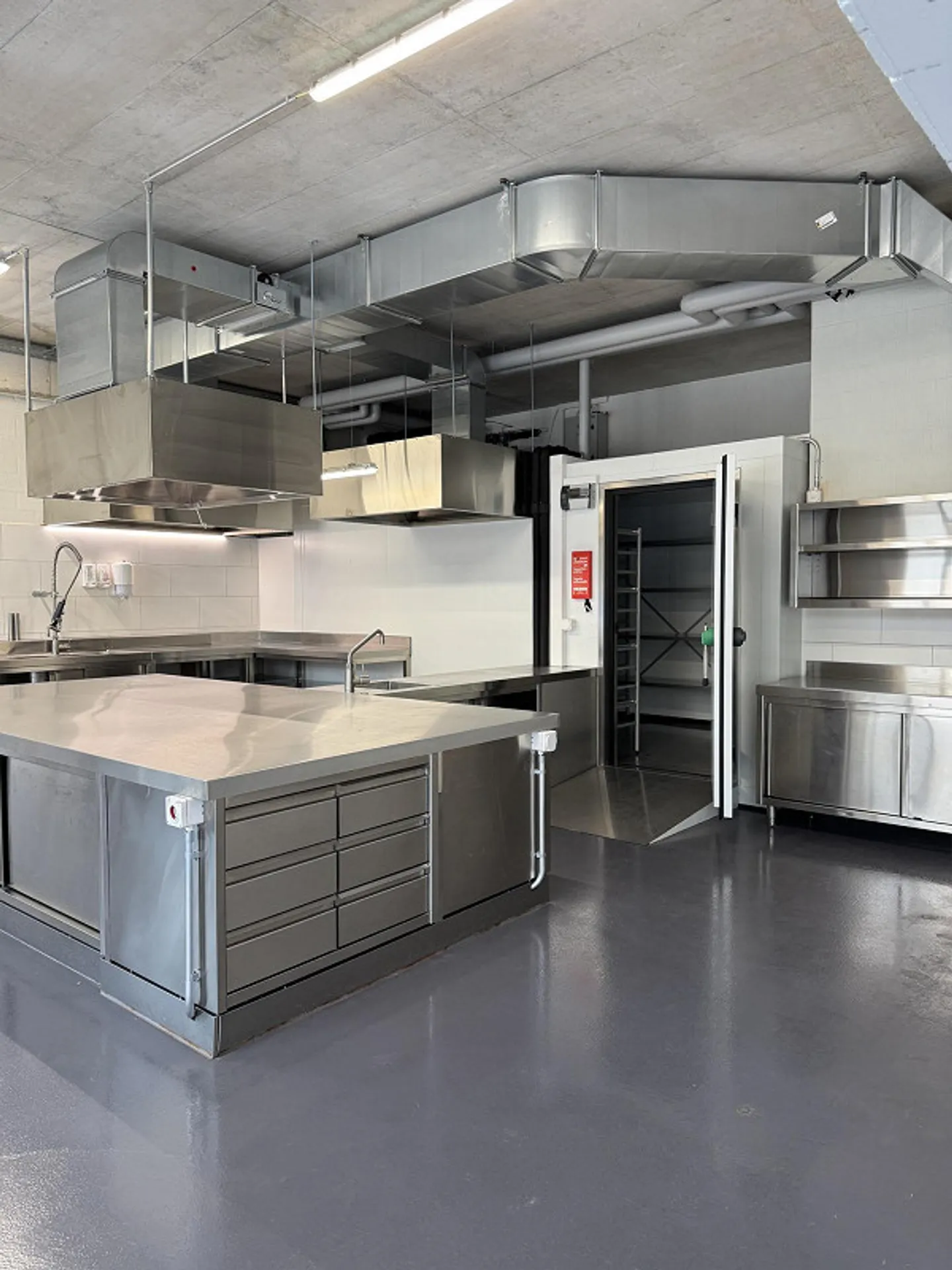 Ready-to-use Gastro Area in New Building - Photo 5 of 13