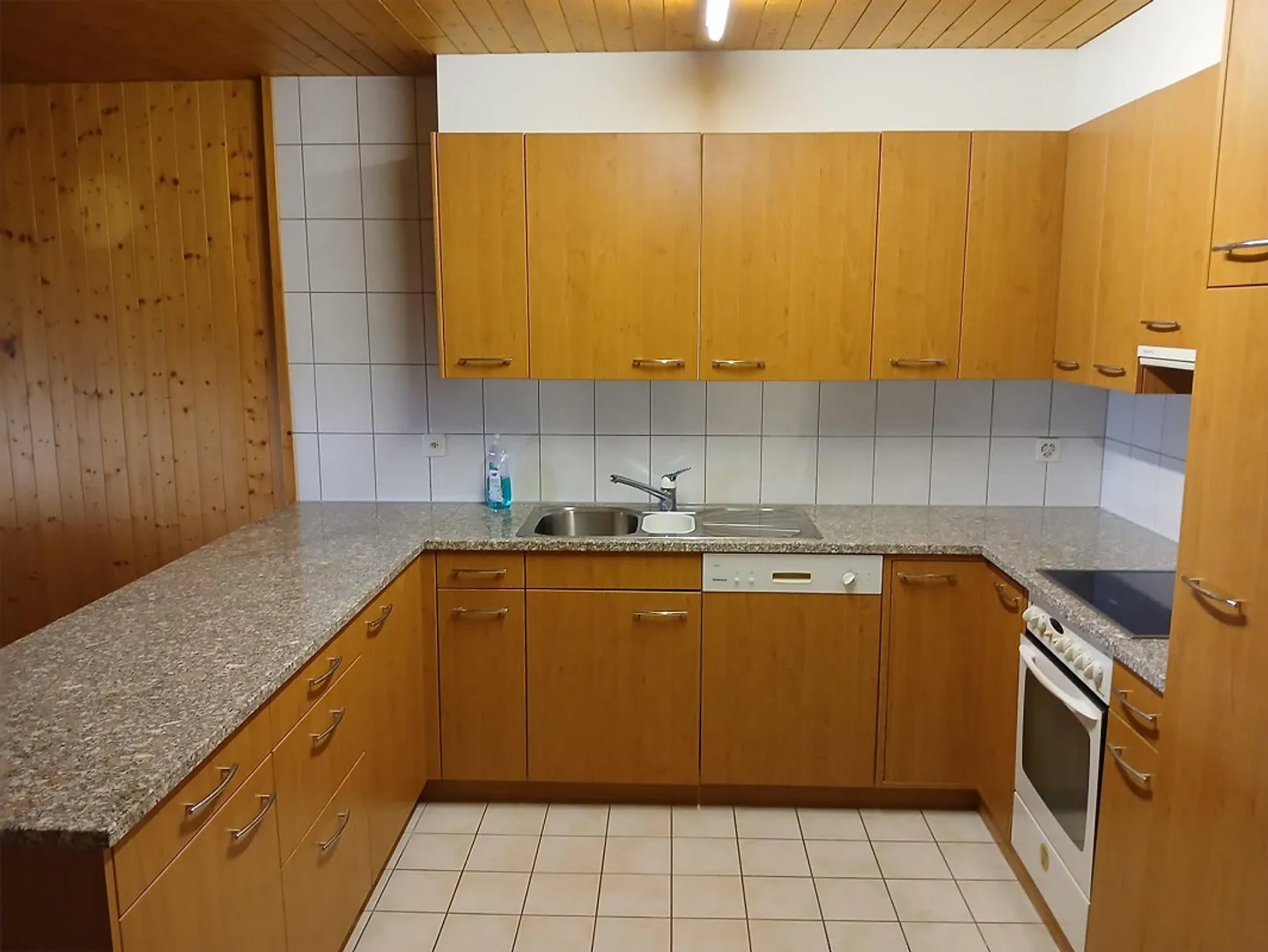 5-Zi. Ferien - Wohnung  auf 1027 M. mit Bergblick über dem Nebelmeer - Foto 3 von 16