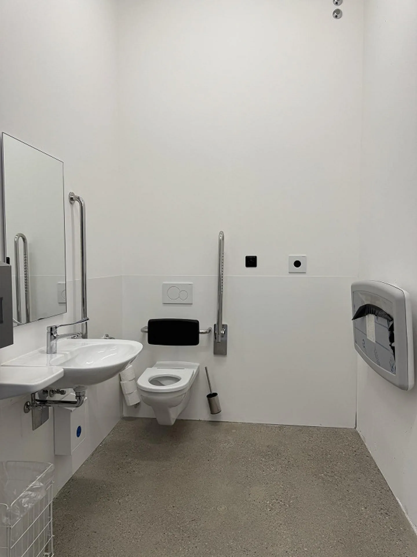 Ready-to-use Gastro Area in New Building - Photo 11 of 13