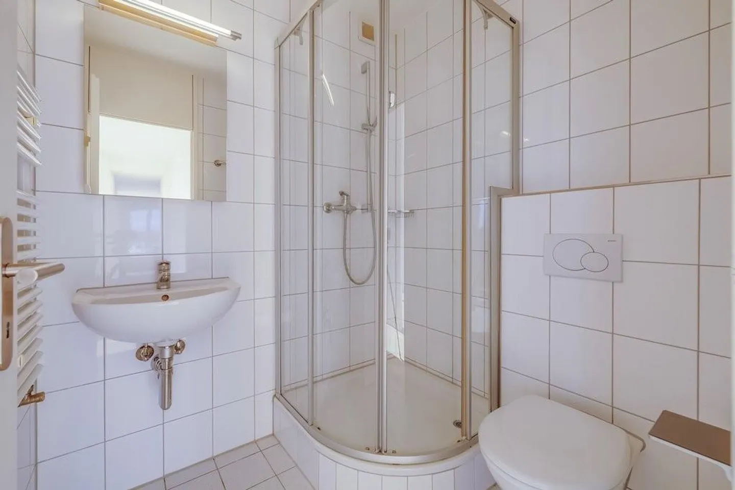 Penthouse au-dessus des toits de Bâle - Photo 5 sur 11