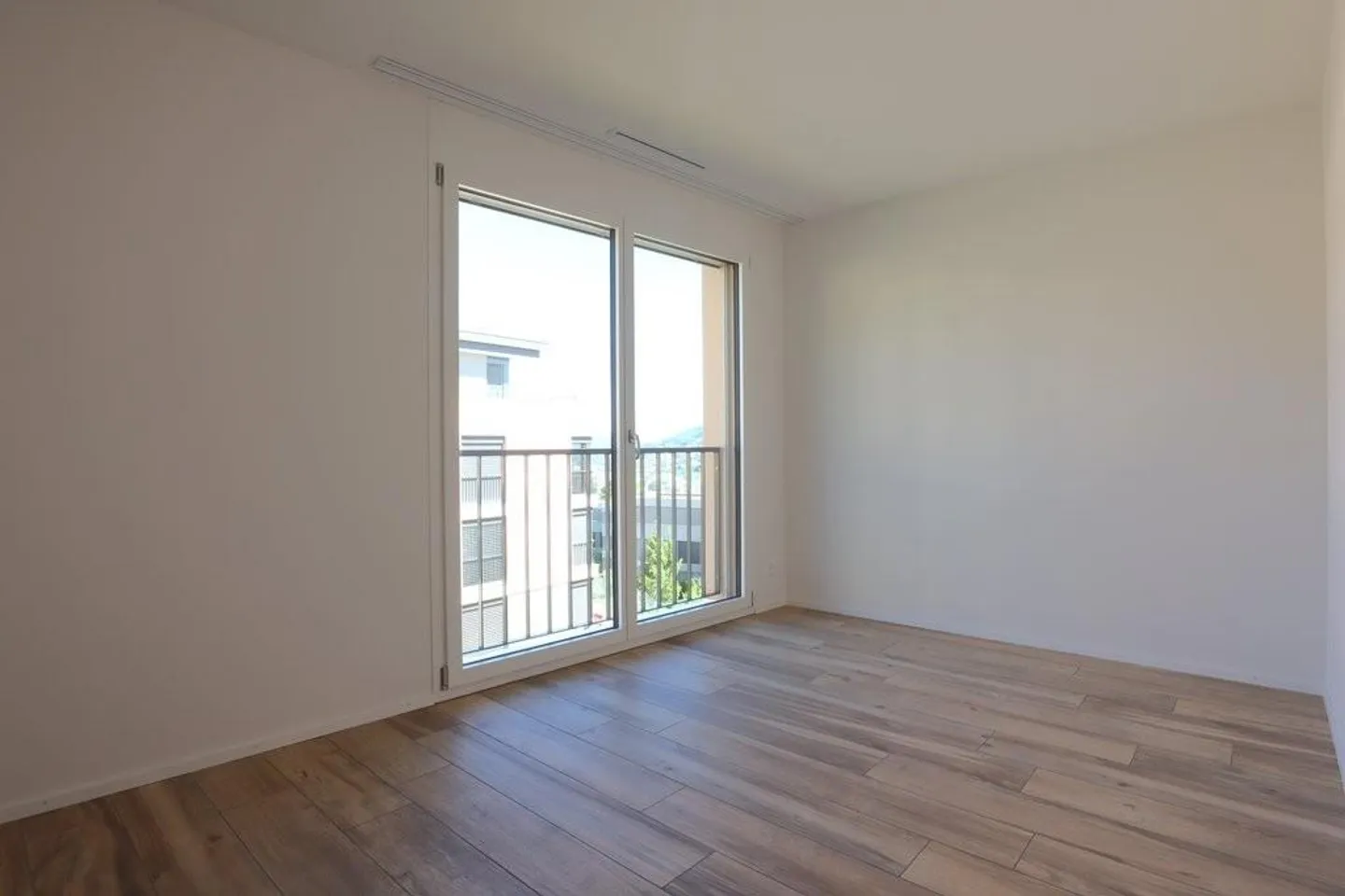 Vivere moderno in una posizione tranquilla con lavanderia privata - Foto 6 di 9