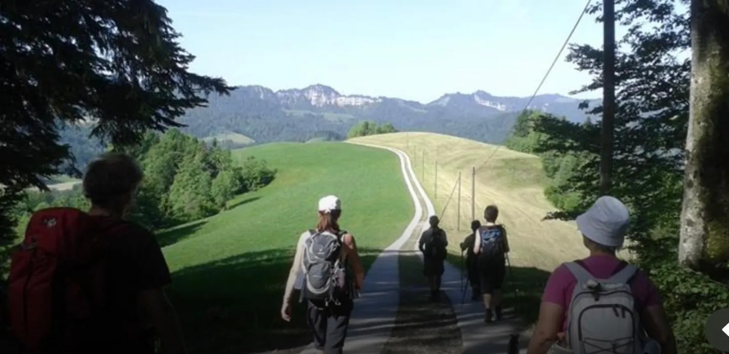 5-Zi. Ferien - Wohnung  auf 1027 M. mit Bergblick über dem Nebelmeer - Foto 11 von 16