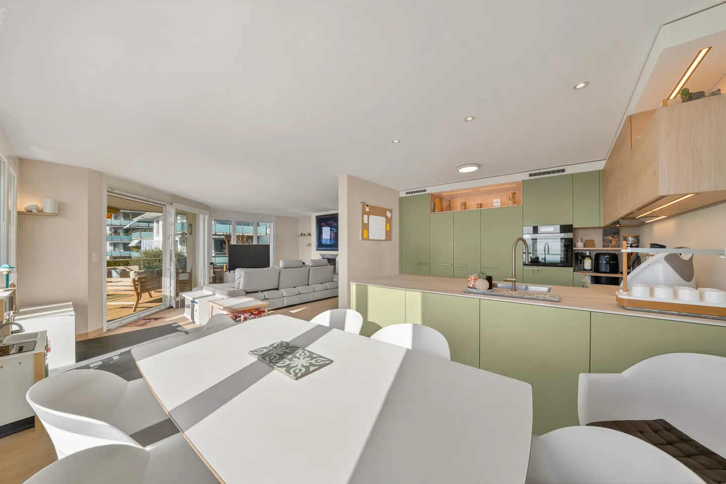 Appartement Magnifique avec Vue - Photo 3 sur 14