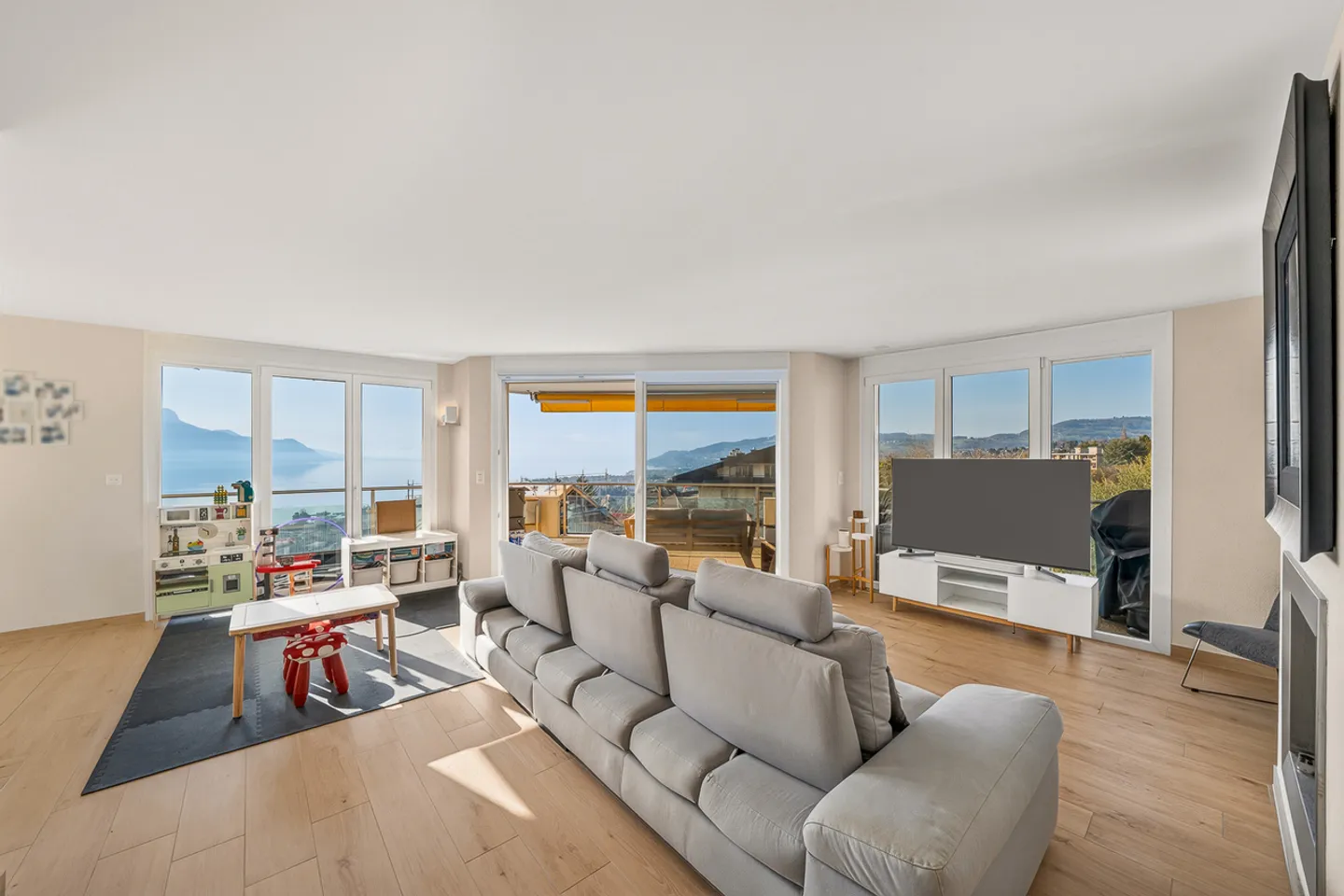 Appartement Magnifique avec Vue - Photo 1 sur 14