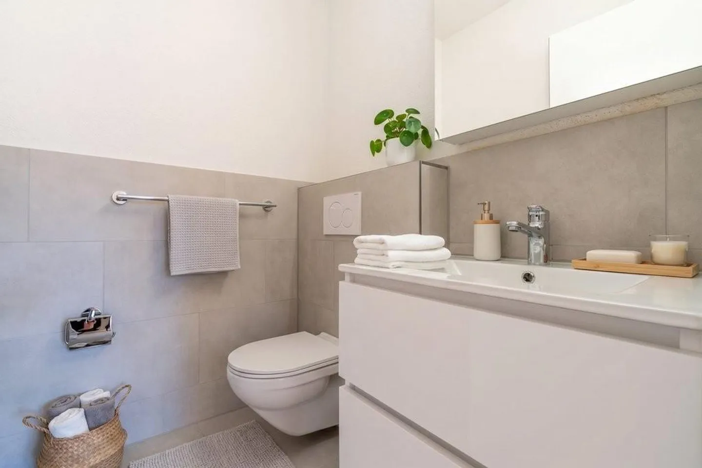 Appartamento ristrutturato attraente in una zona residenziale adatta ai bambini - Foto 10 di 12