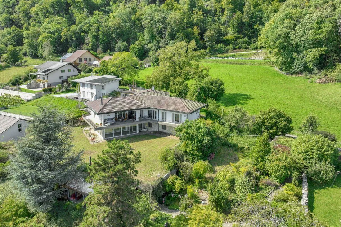 Luce, panorama e potenziale - una casa, tre appartamenti, molto spazio... - Foto 2 di 15