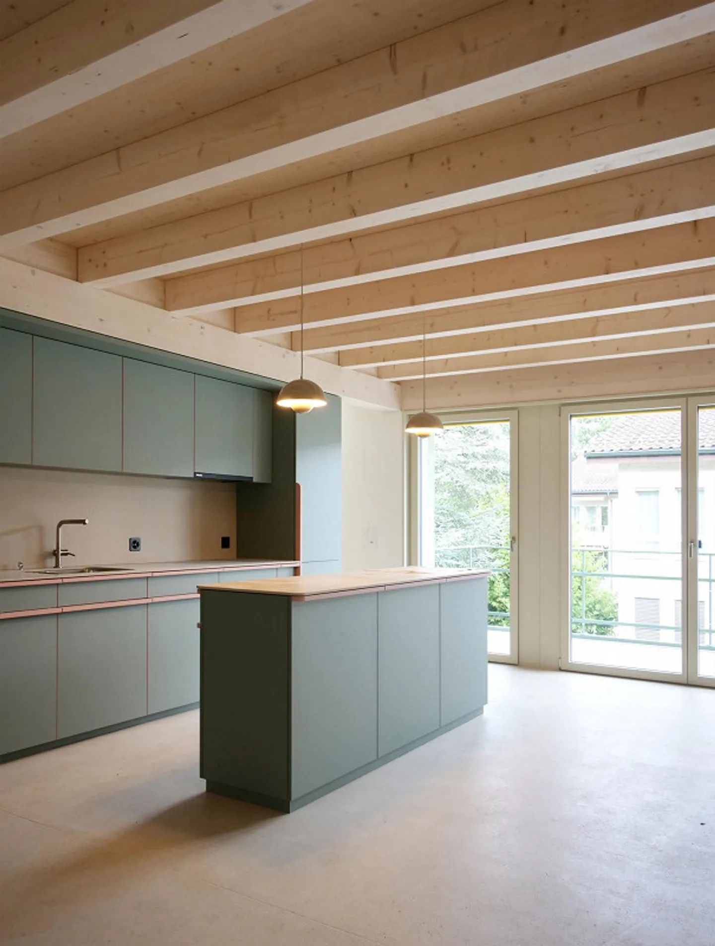 Première location : appartement familial attrayant sur deux étages - Photo 1 sur 8