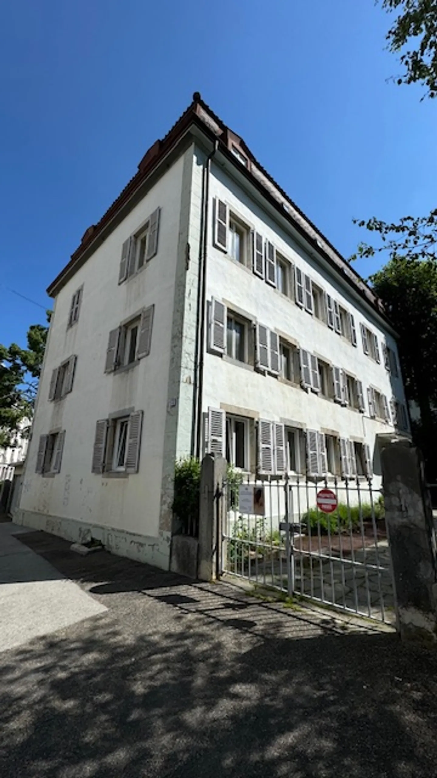 Immeuble résidentiel - Photo 1 sur 7