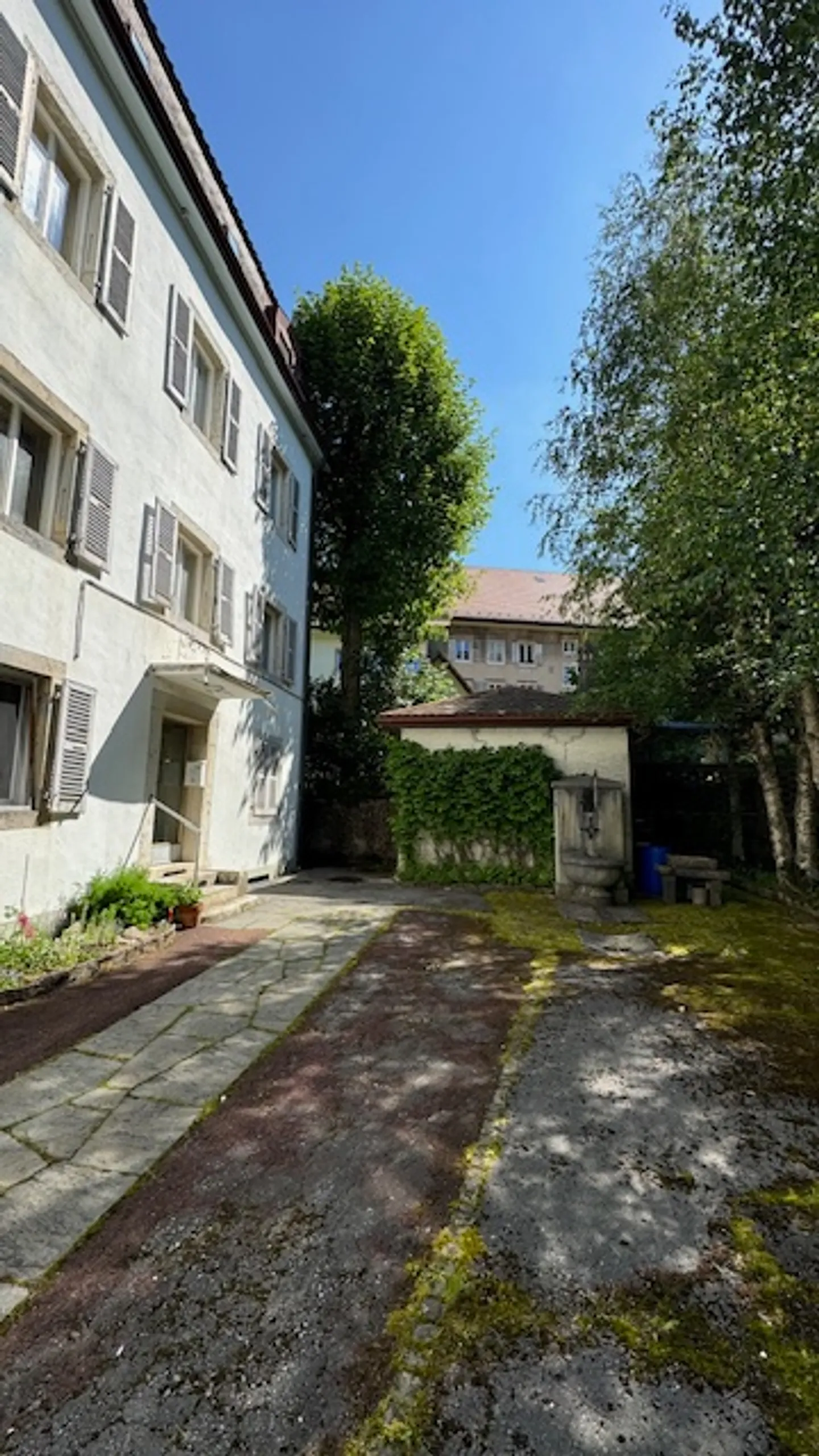 Immeuble résidentiel - Photo 3 sur 7