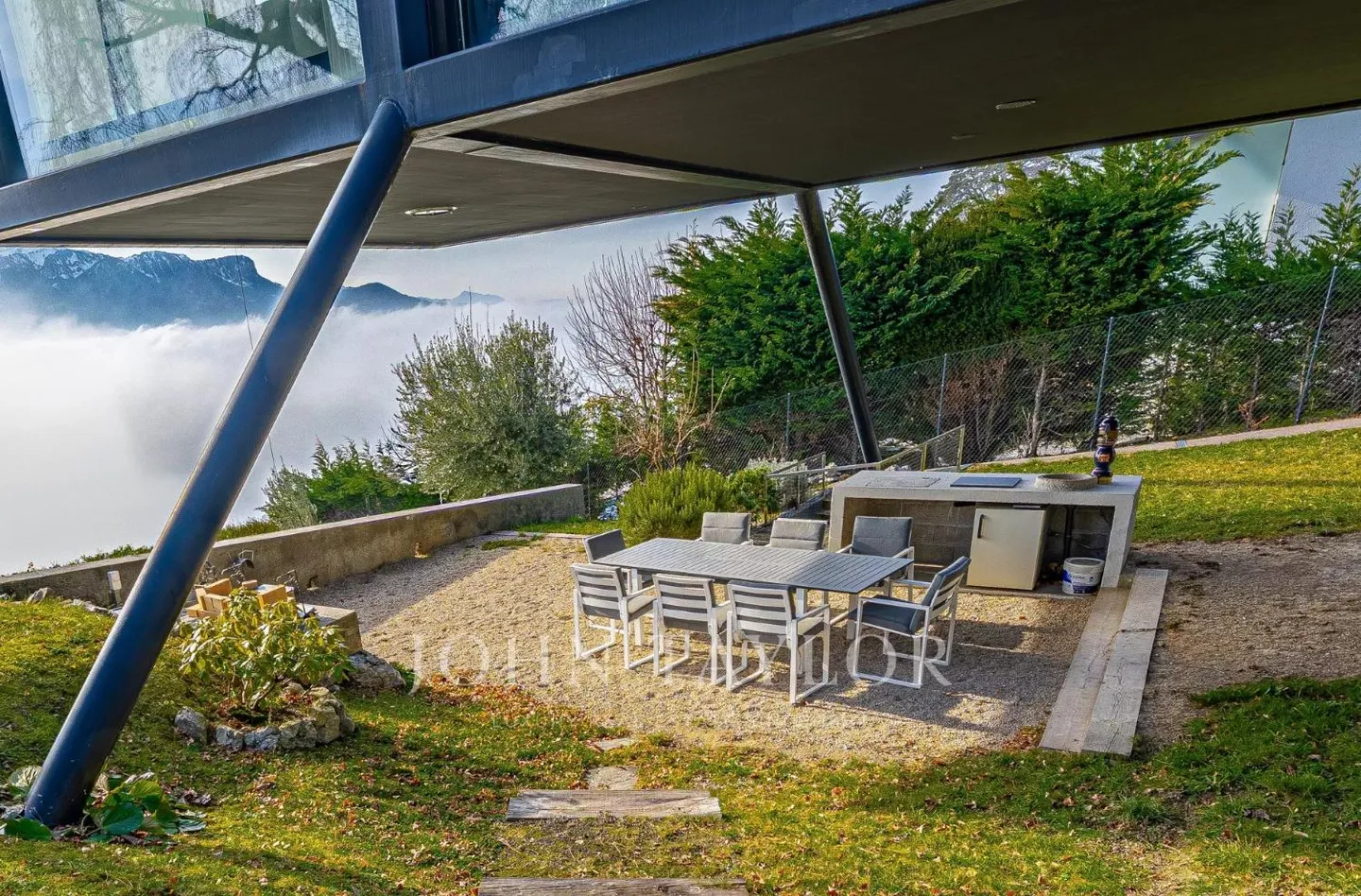 Villa d'architecte avec vue panoramique sur le lac et les Alpes - Photo 10 sur 12