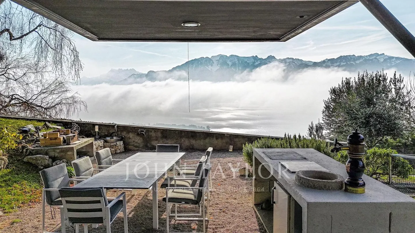 Villa d'architecte avec vue panoramique sur le lac et les Alpes - Photo 11 sur 12