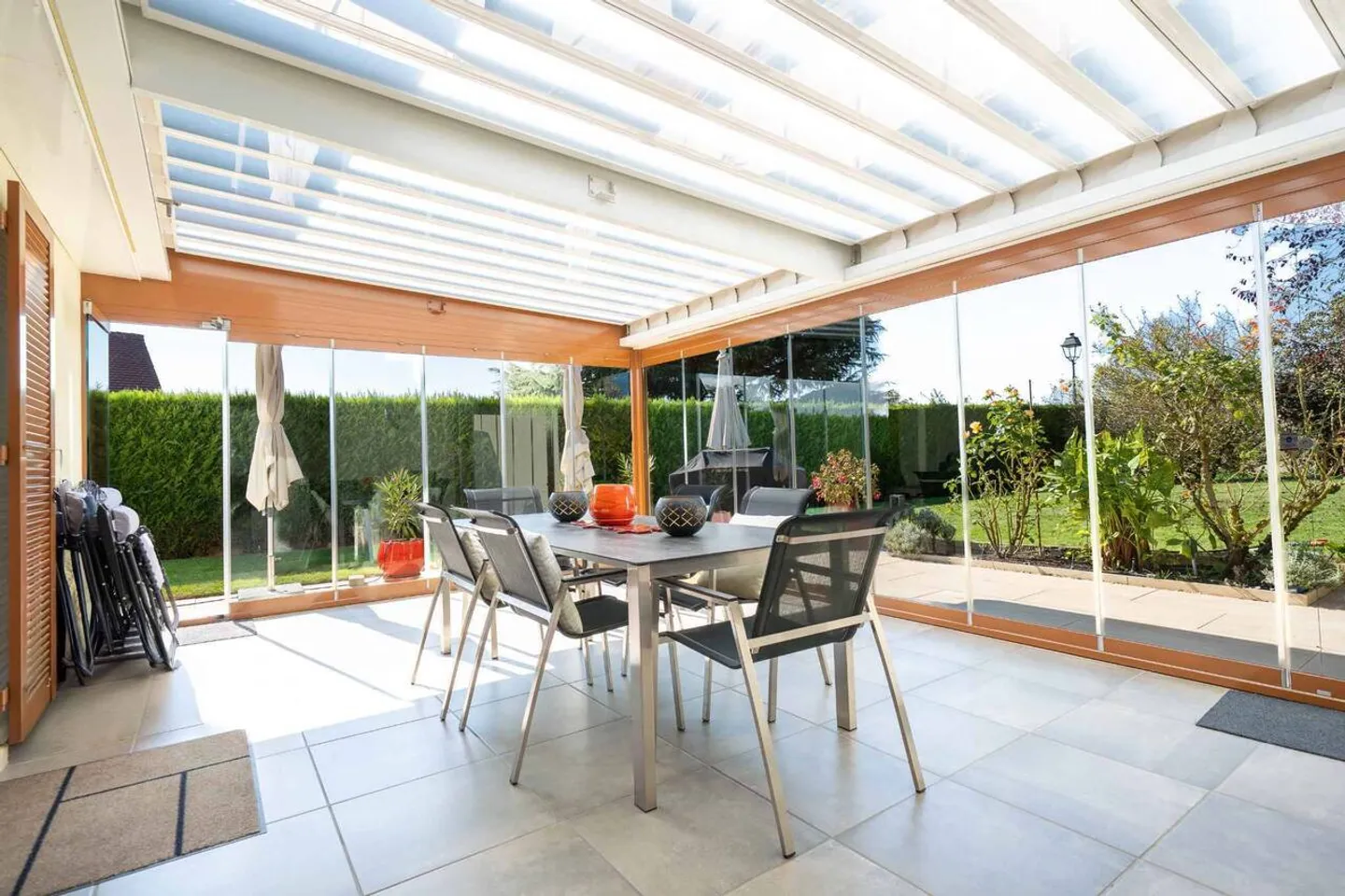 Magnificent 6.5-room detached villa with terraces and garden - Photo 6 of 13