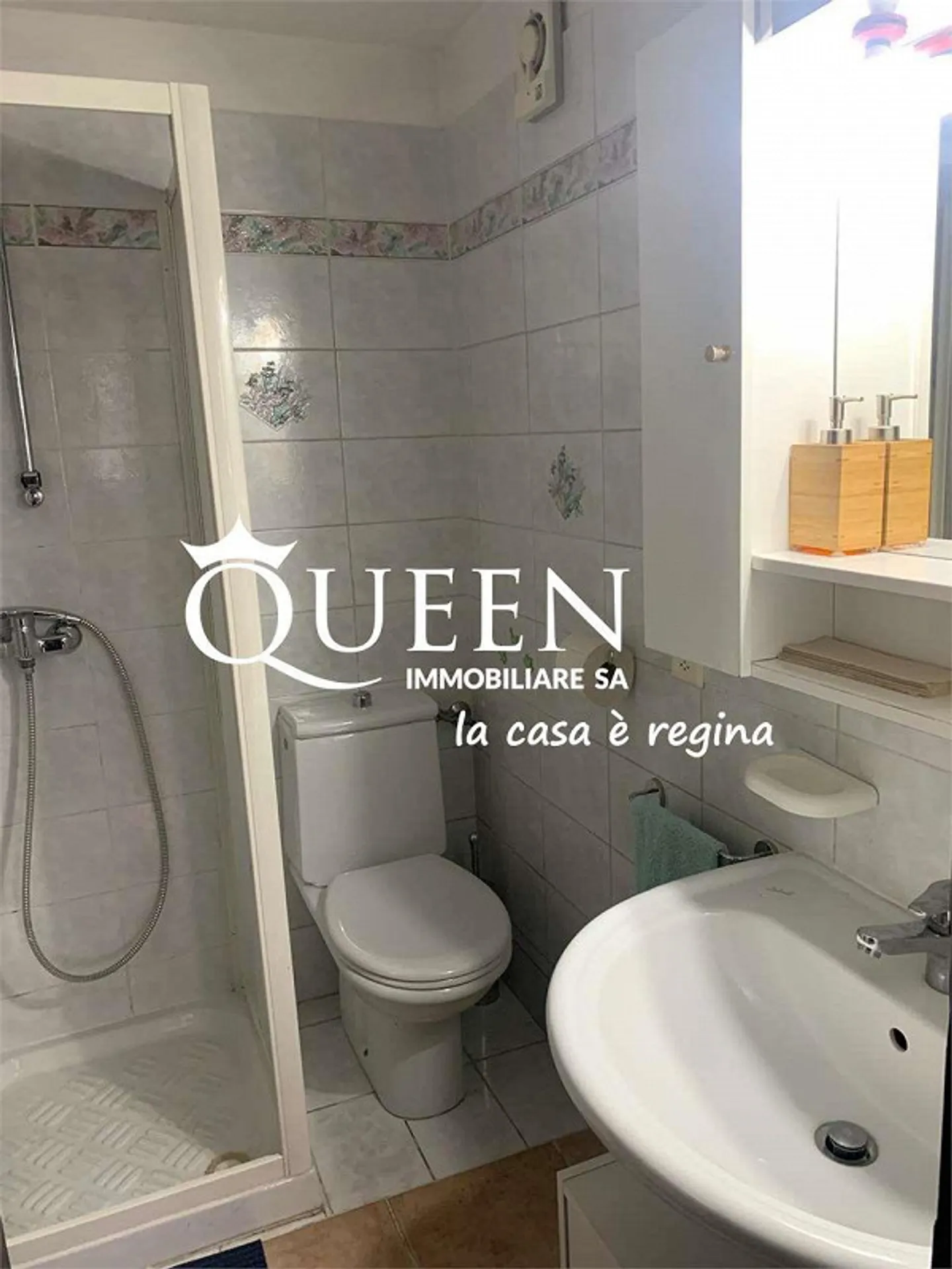 Vacallo: room with bathroom on the ground floor - Photo 6 of 9