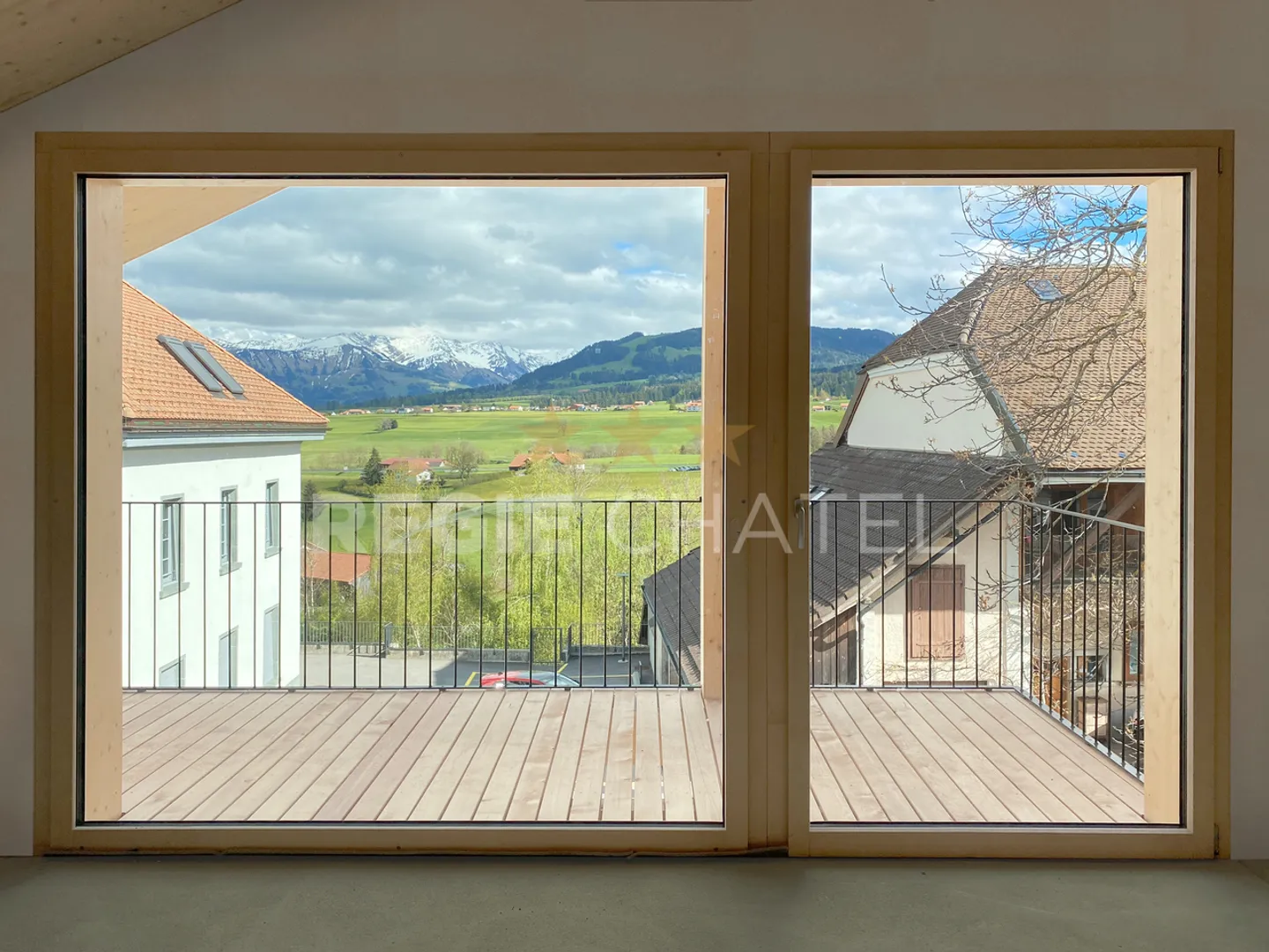 Appartamento con 4,5 stanze al 1° piano con terrazza - Foto 4 di 7