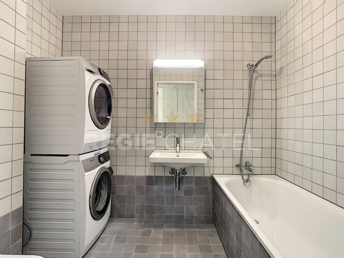 Appartamento con 4,5 stanze al 1° piano con terrazza - Foto 7 di 7