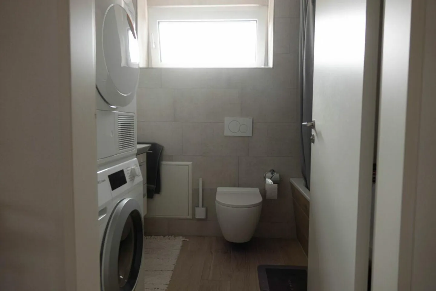 nuovo appartamento moderno di 3,5 stanze con grande balcone - Foto 5 di 7