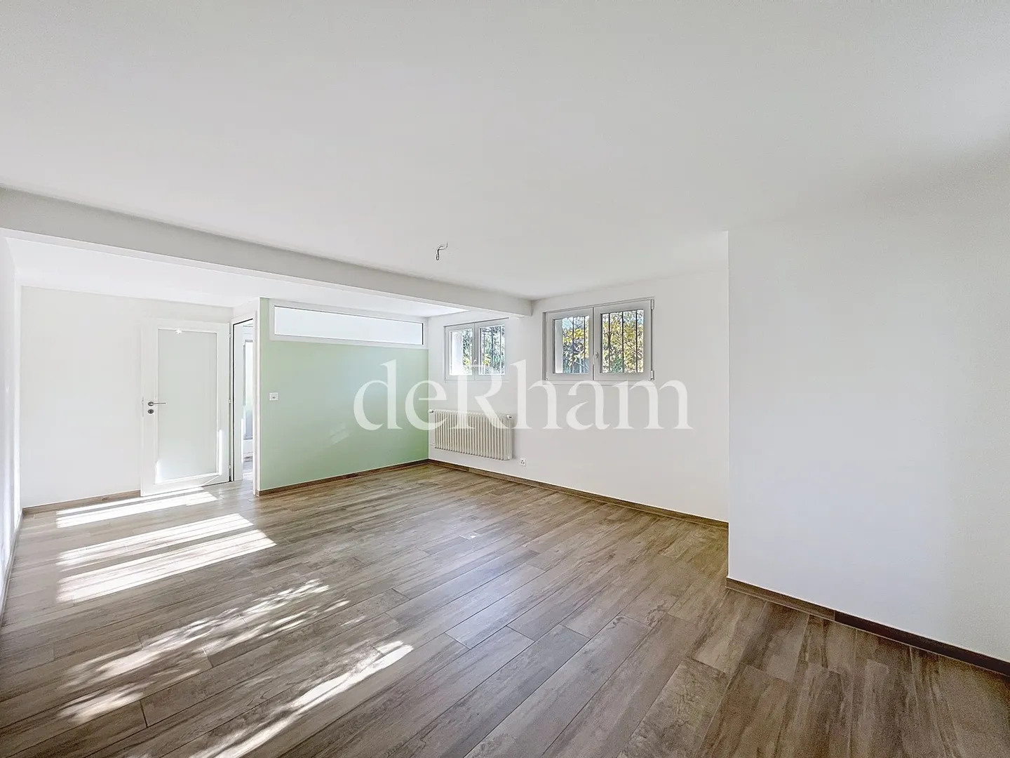 Spazio Commerciale con Ingresso Privato - Foto 2 di 6