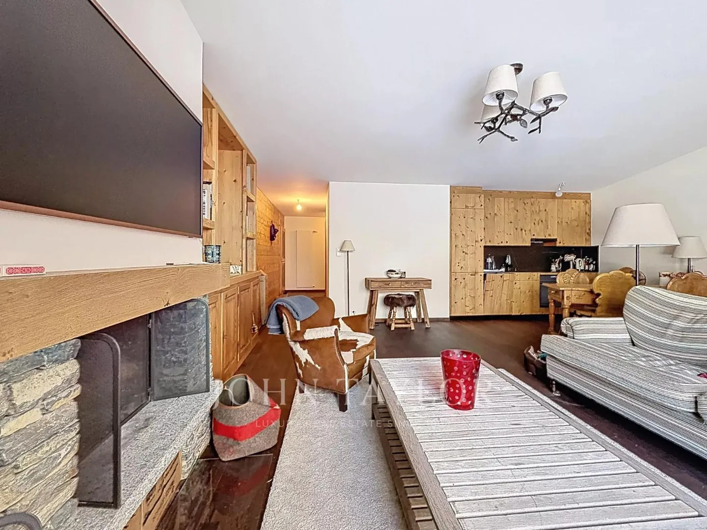 3.5 room apartment - Photo 3 of 8