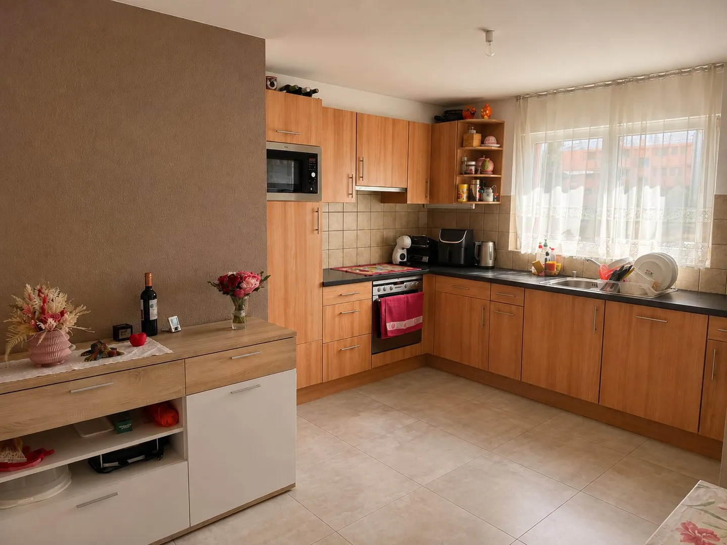 Charmante 4.5 Zimmer Wohnung - Foto 2 von 8