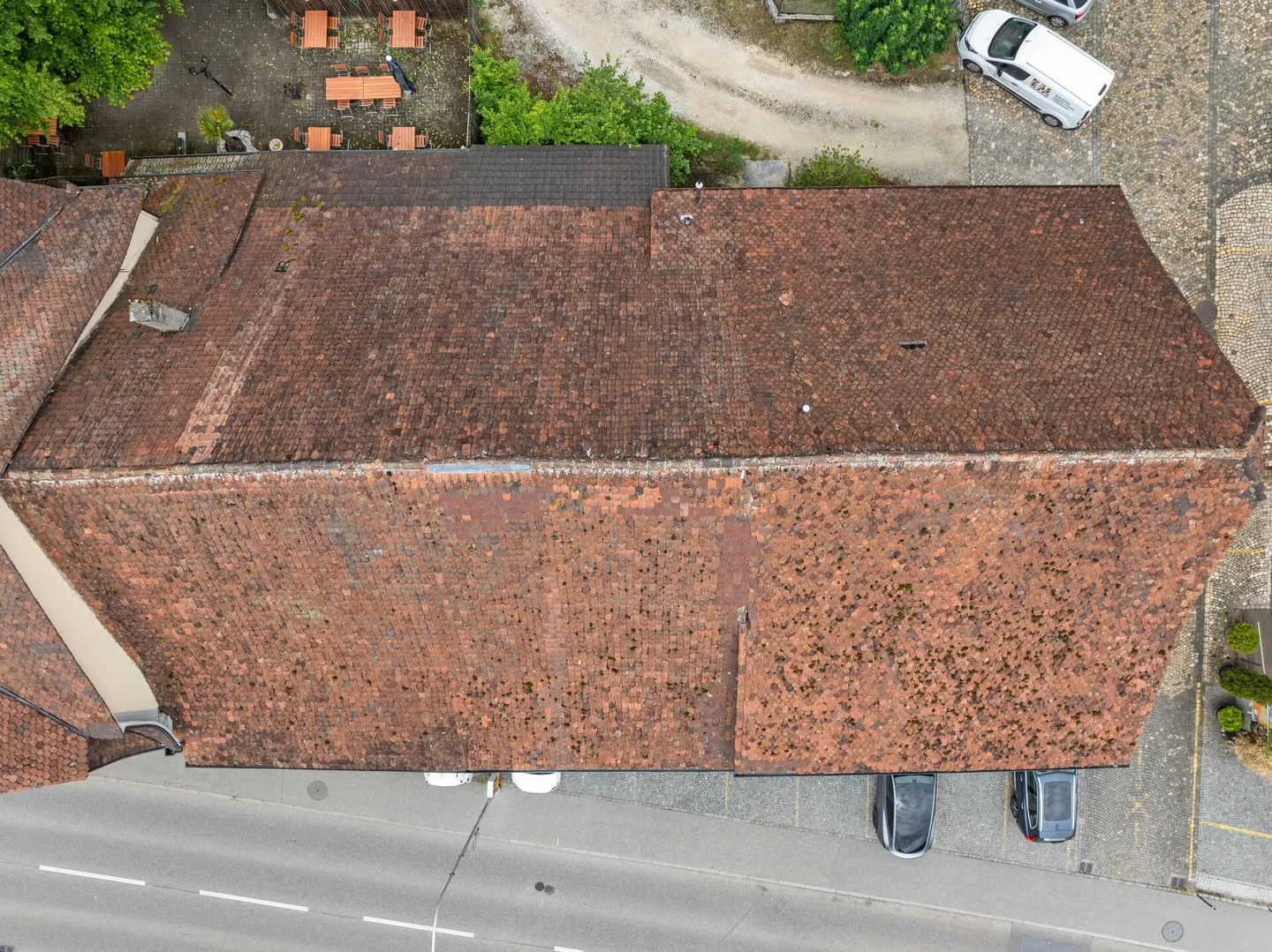 Terreno attraente con potenziale di sviluppo nel cuore di Oensingen - Foto 9 di 10