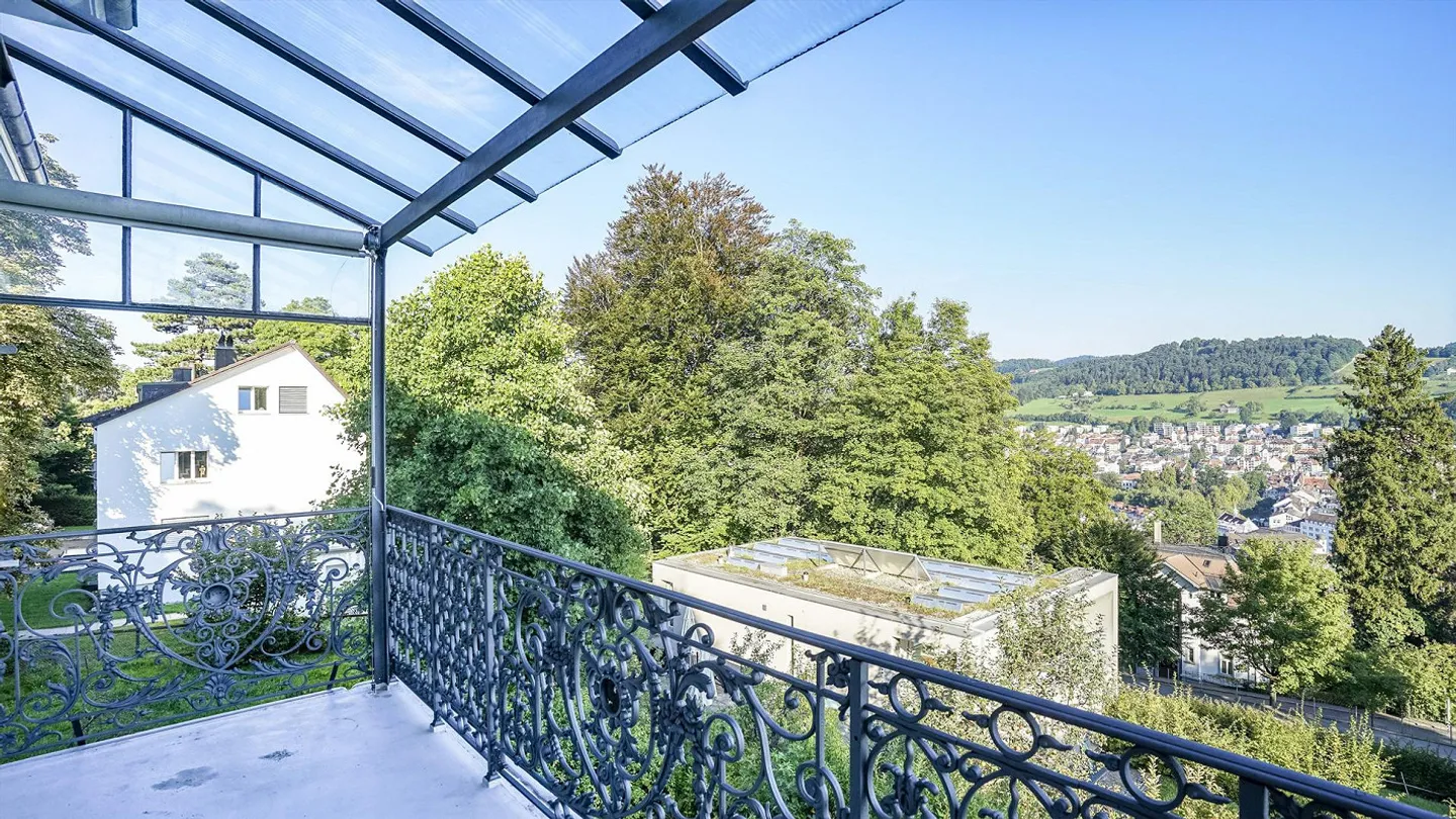 5-Zimmerwohnung im schönen Rotmonten-Quartier zu vermieten - Foto 1 von 6