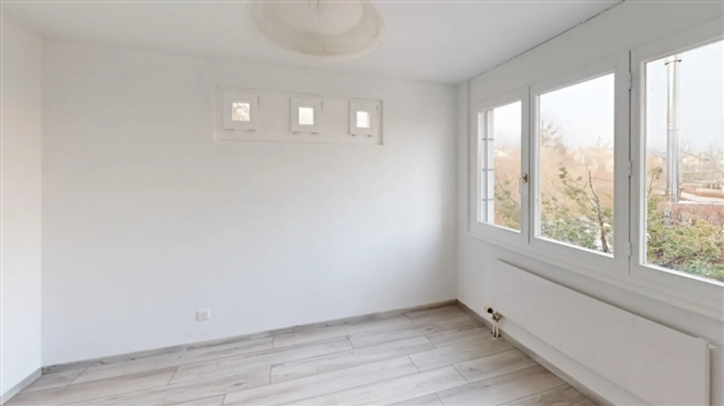 Welcome to this beautiful 5.5-room maisonette apartment in Matran - Photo 9 of 14