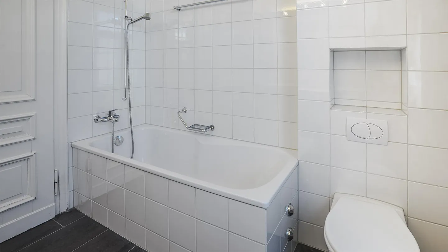 5-Zimmerwohnung im schönen Rotmonten-Quartier zu vermieten - Foto 6 von 6