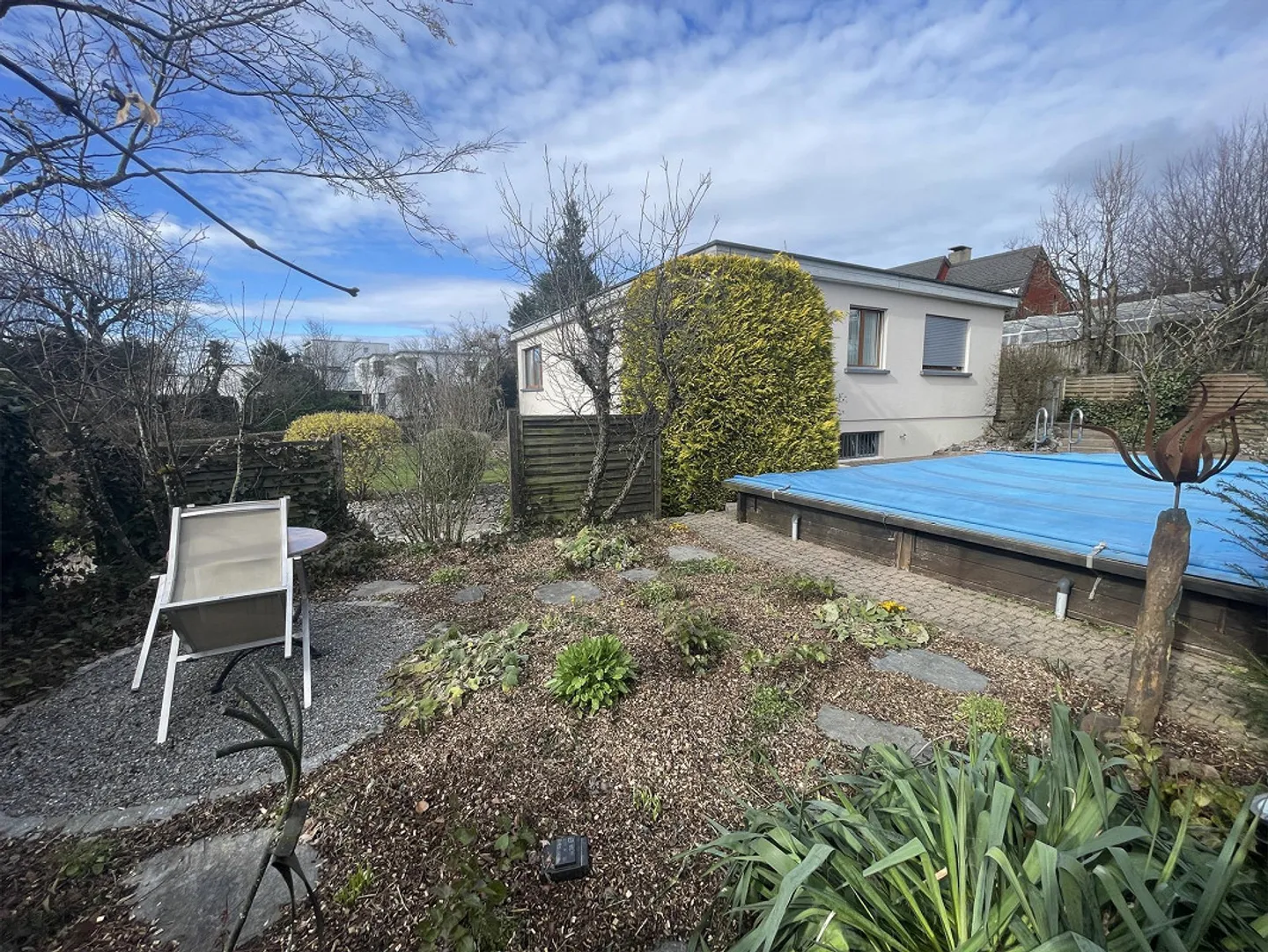 Charmantes Einfamilienhaus mit Pool - Foto 9 von 11