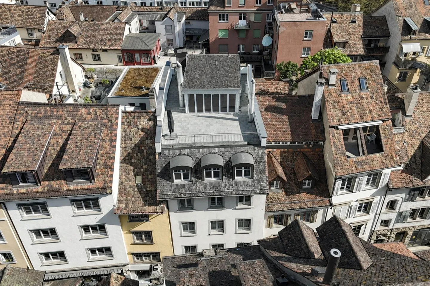 Stilvolle Attika-Maisonette mit Munotblick - Foto 1 von 12