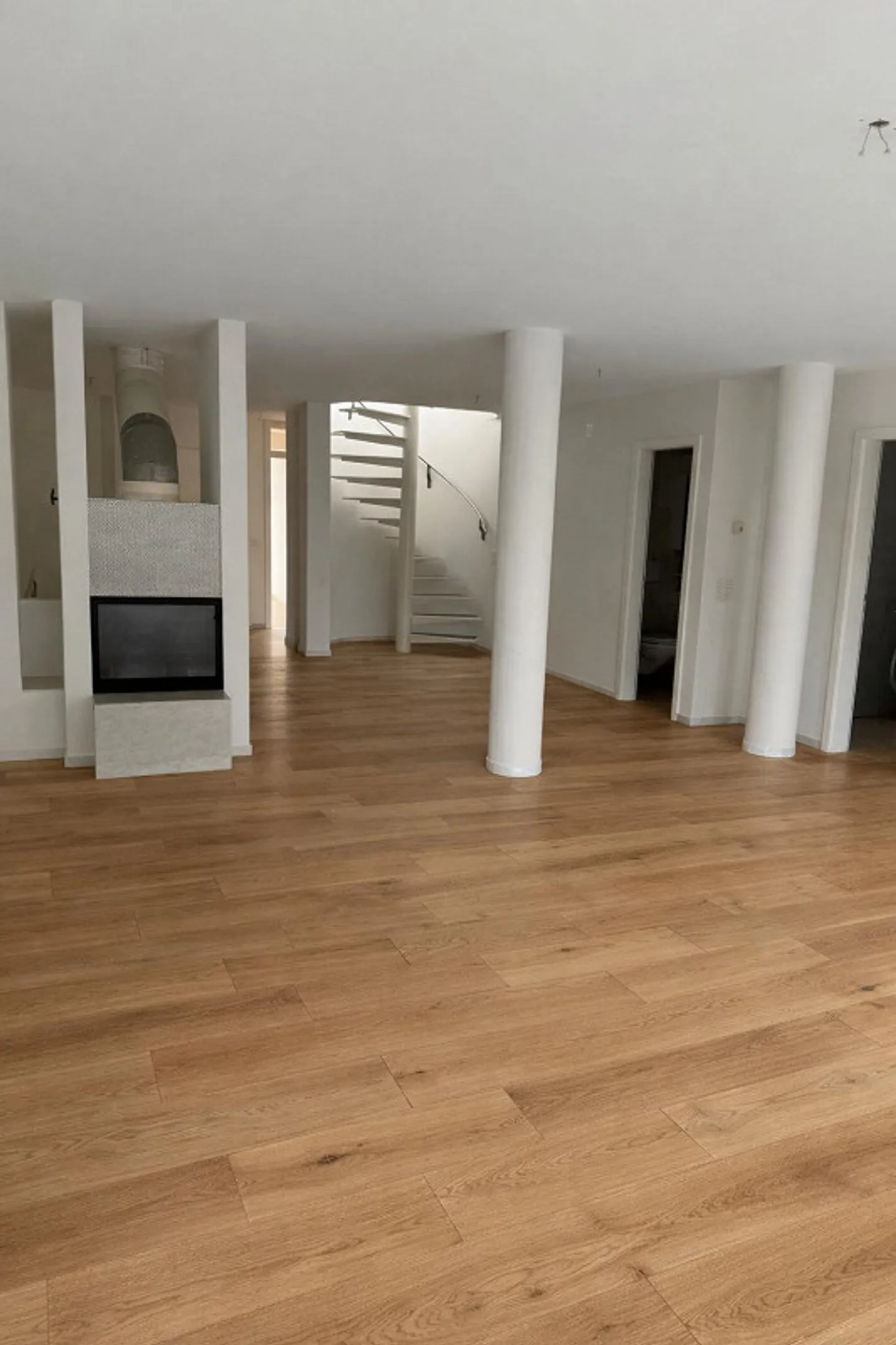 Stilvolle Attika-Maisonette mit Munotblick - Foto 6 von 12