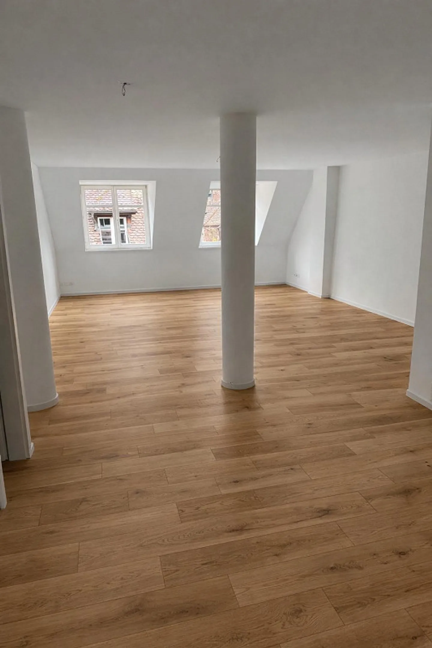 Stilvolle Attika-Maisonette mit Munotblick - Foto 7 von 12