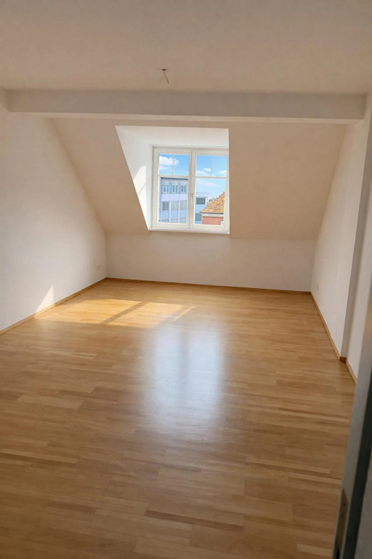 Stilvolle Attika-Maisonette mit Munotblick - Foto 8 von 12