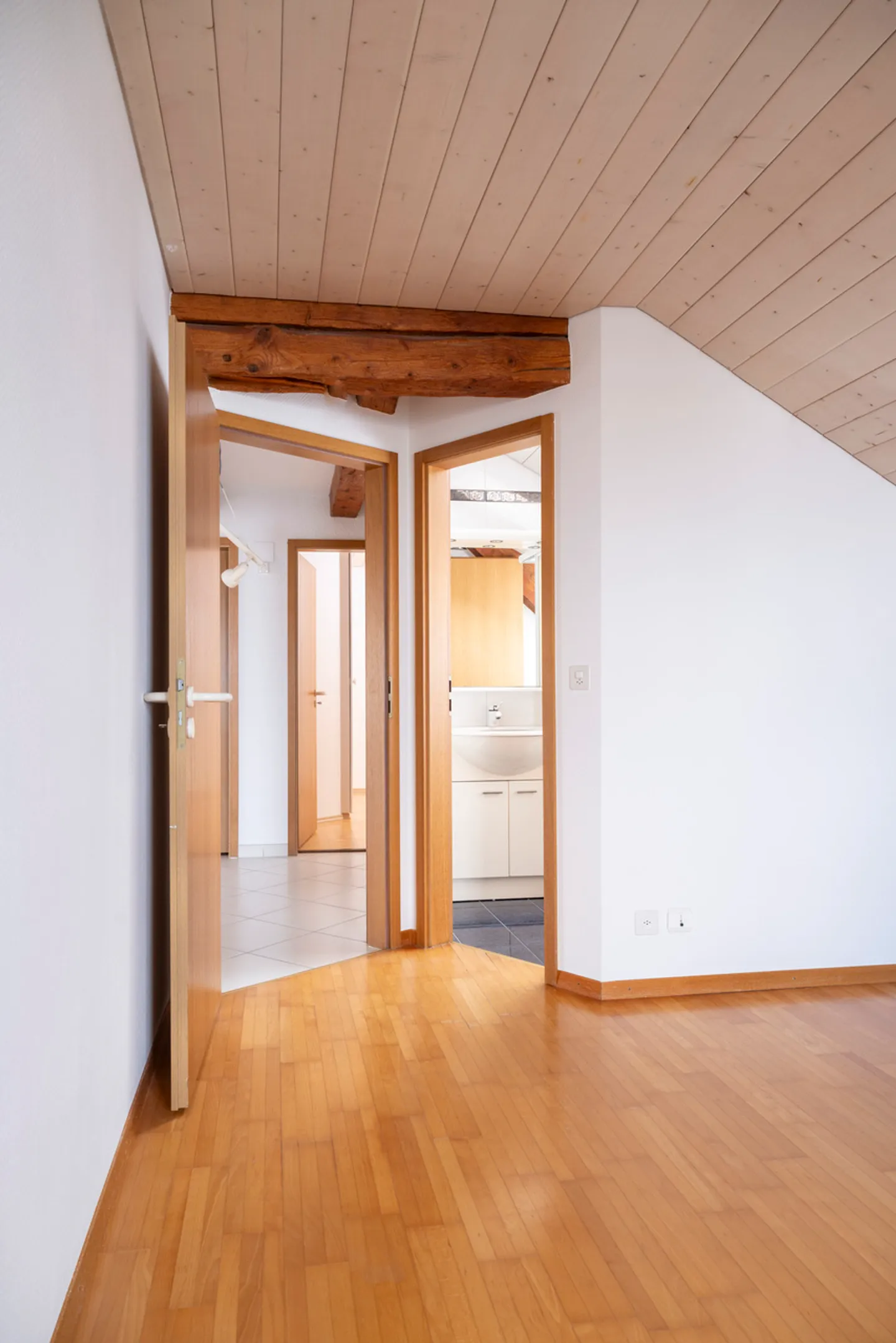 Charmantes Apartment mit Seeblick - Foto 10 von 21