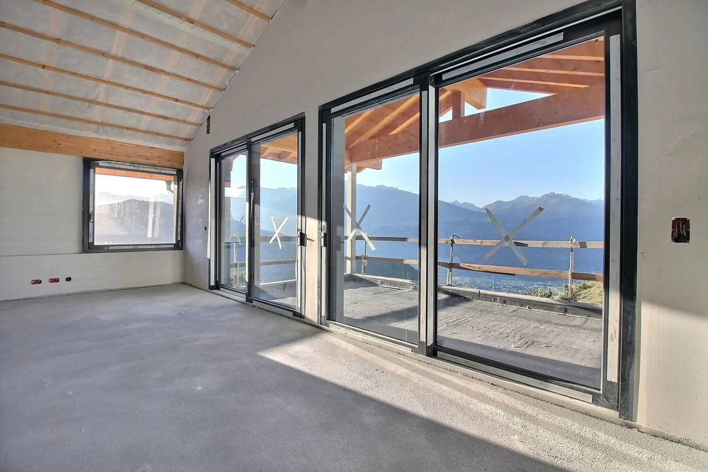 Villa splendide avec finitions personnalisées - Photo 12 sur 21