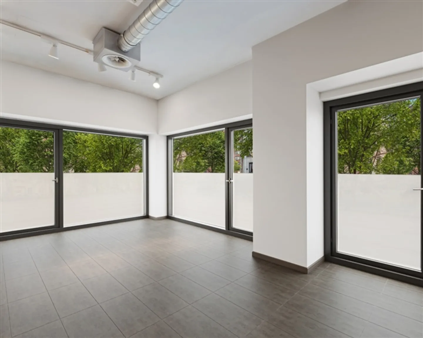 Area di servizio con frequenza pedonale attraente - Foto 9 di 9