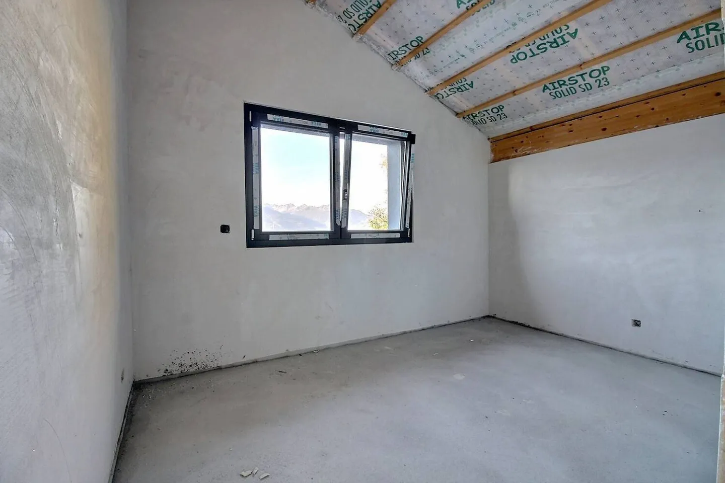 Villa splendide avec finitions personnalisées - Photo 15 sur 21