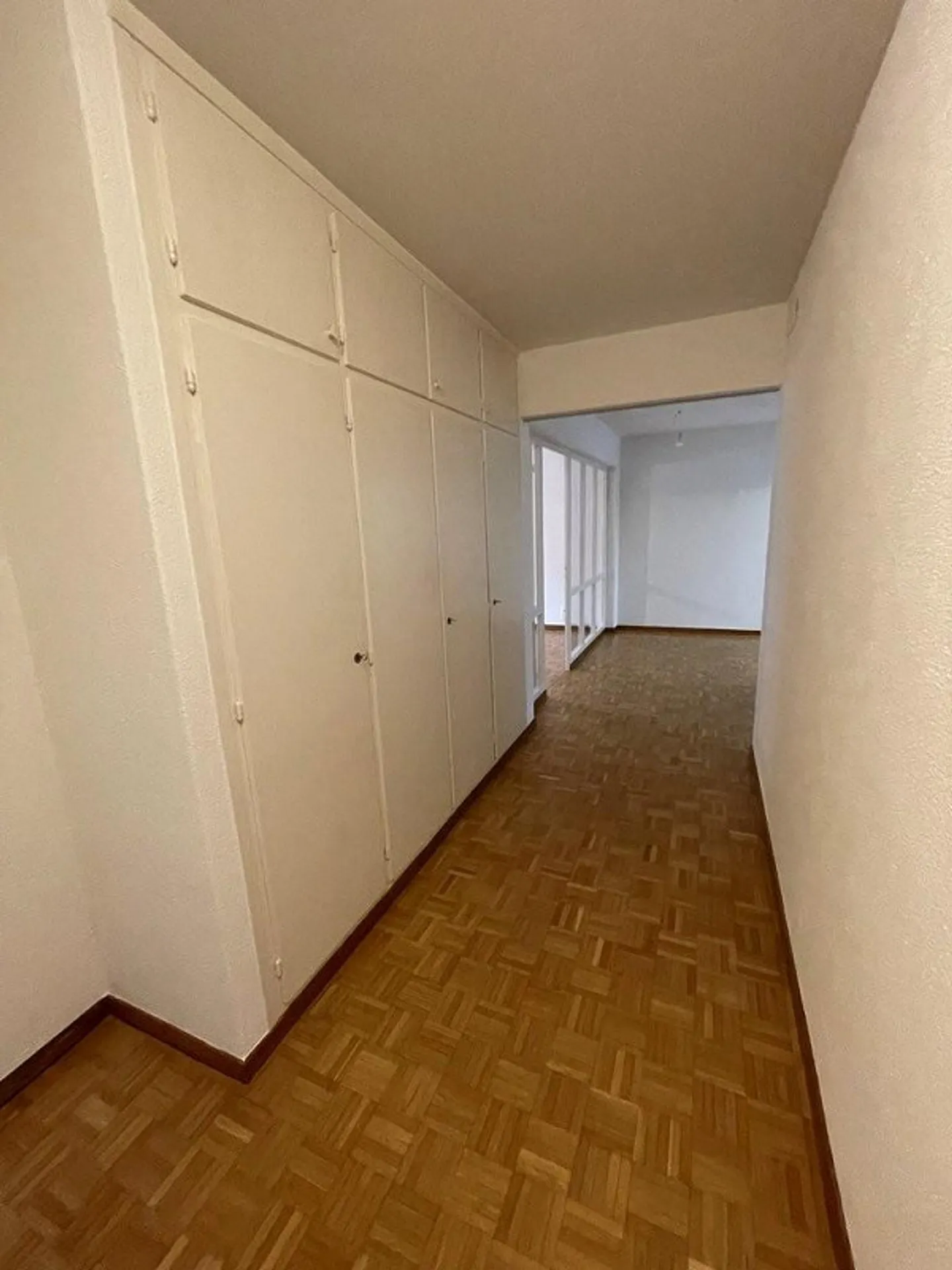 Sunny Apartment in Thalwil - Photo 5 of 10