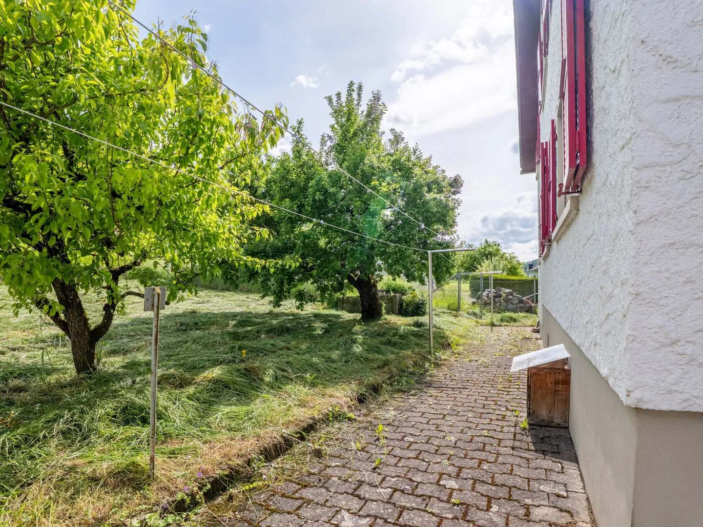 Terreno edificabile soleggiato di 1'943 m² con potenziale d'uso versatile - Foto 14 di 22