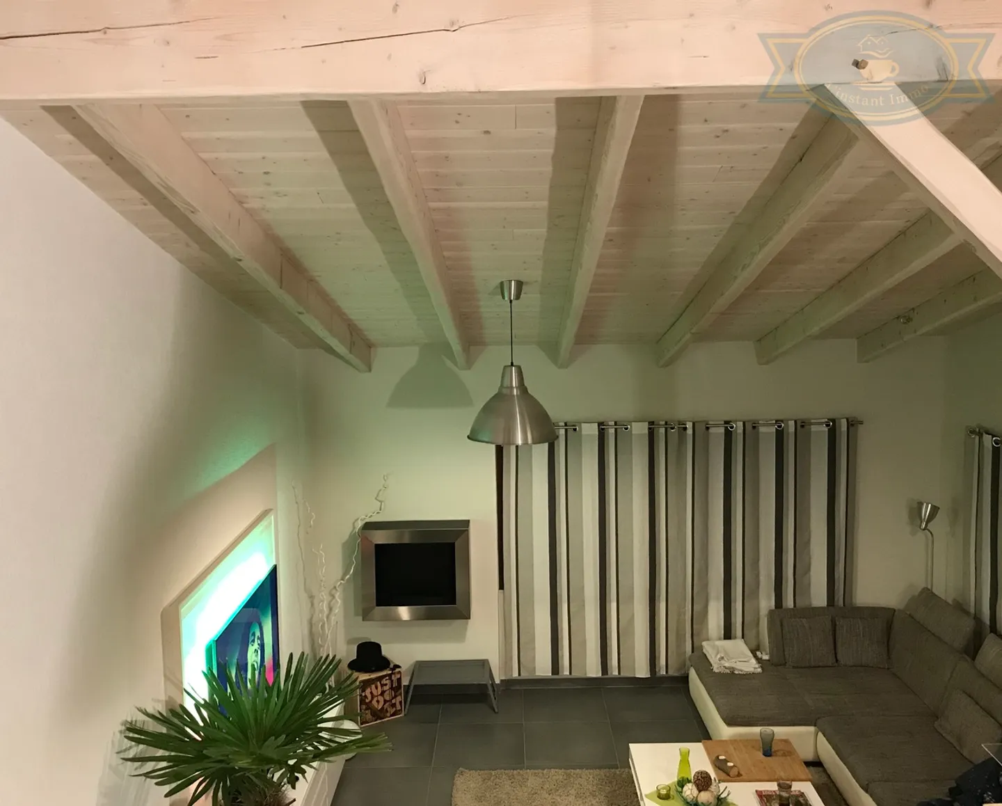 Casa con grande giardino privato e terrazza a Coeuve - Foto 9 di 12