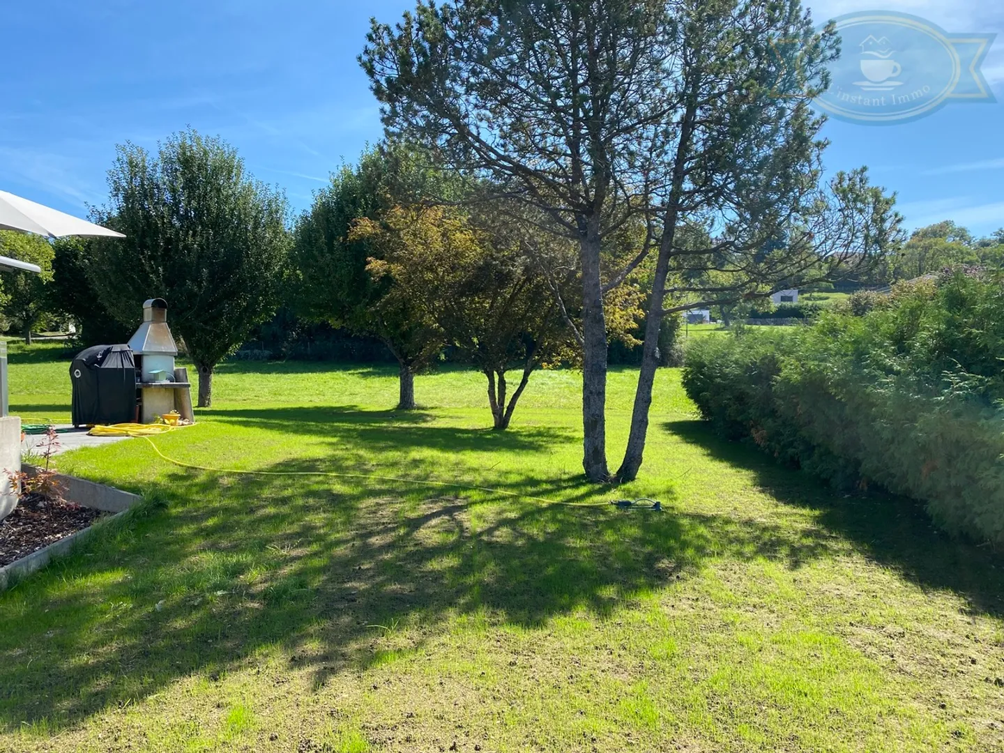 Casa con grande giardino privato e terrazza a Coeuve - Foto 11 di 12
