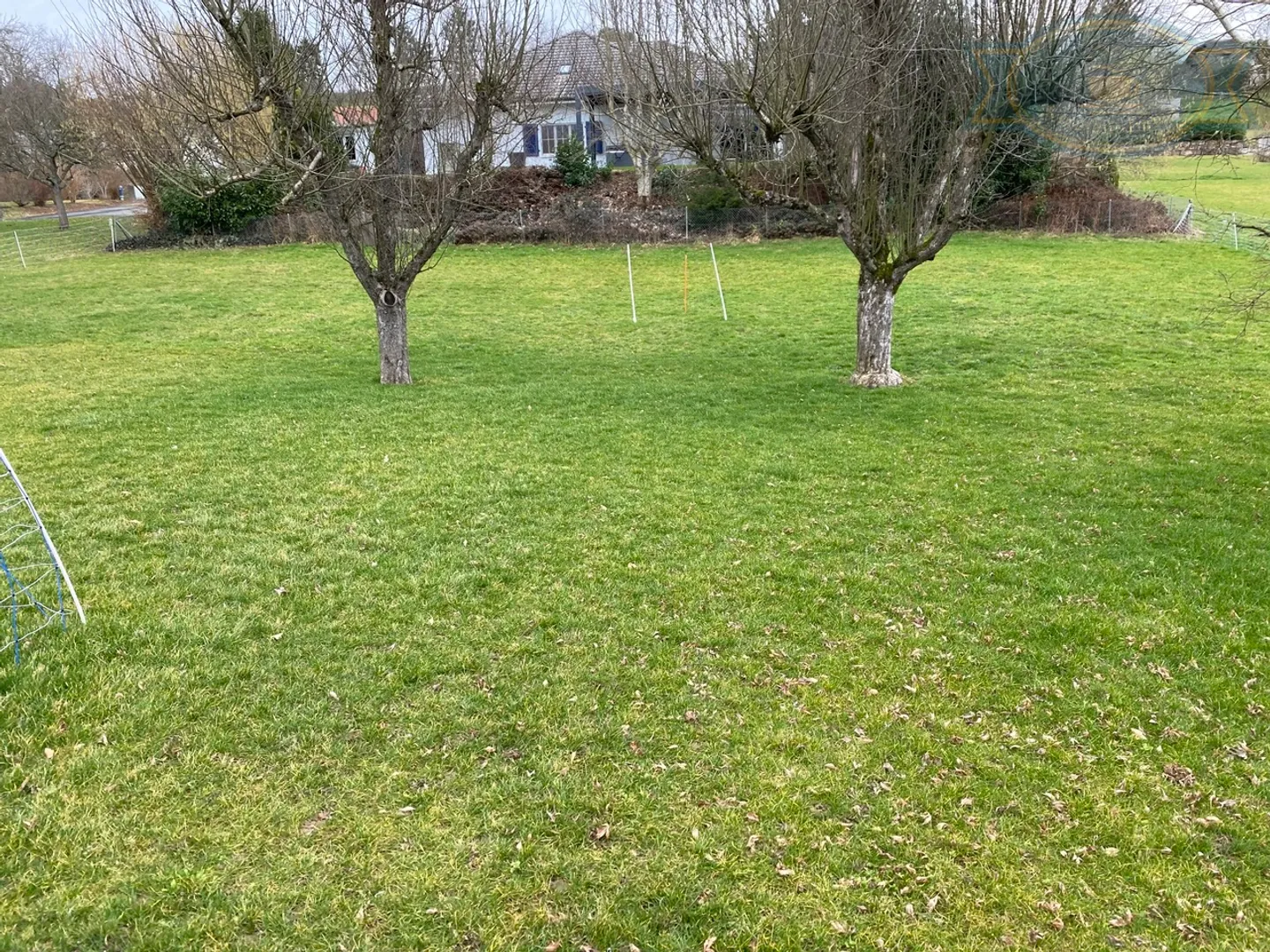 Casa con grande giardino privato e terrazza a Coeuve - Foto 12 di 12