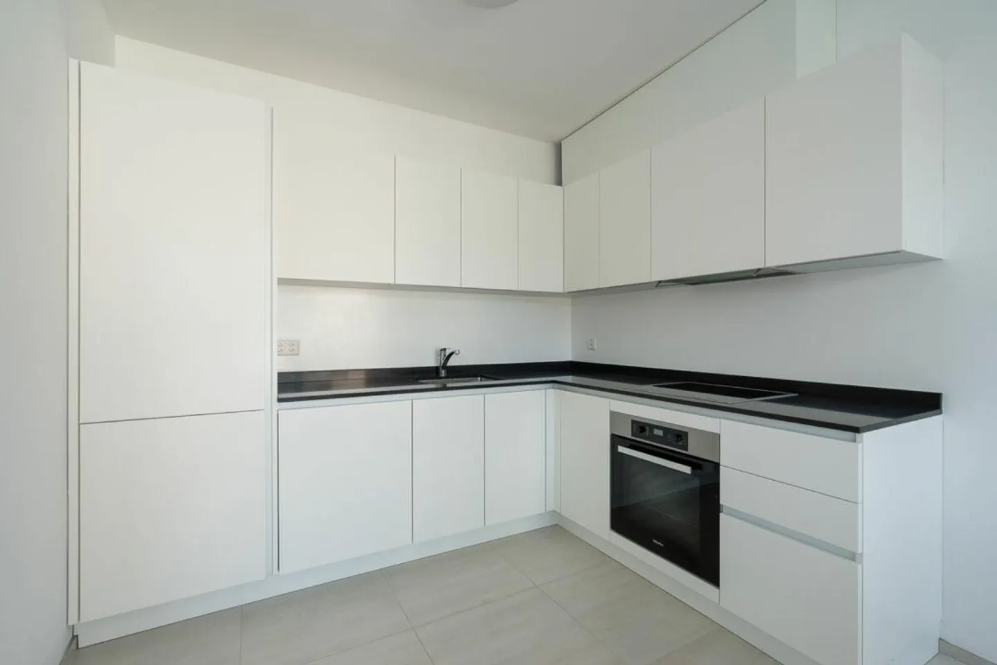 AGNO · 2.5 DESIGN ROOMS WITH PANORAMIC ROOFTOP - Photo 4 of 11