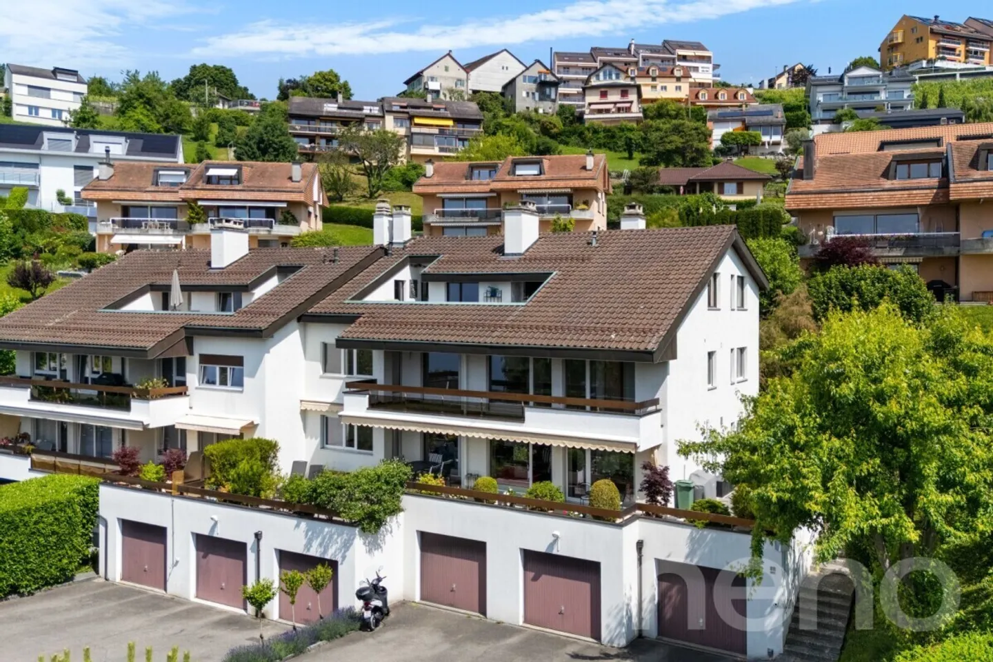 UNVERBAUTE AUSSICHT, GERÄUMIGES WOHNEN UND PRIVILEGIERTER LEBENSSTIL - Foto 9 von 12