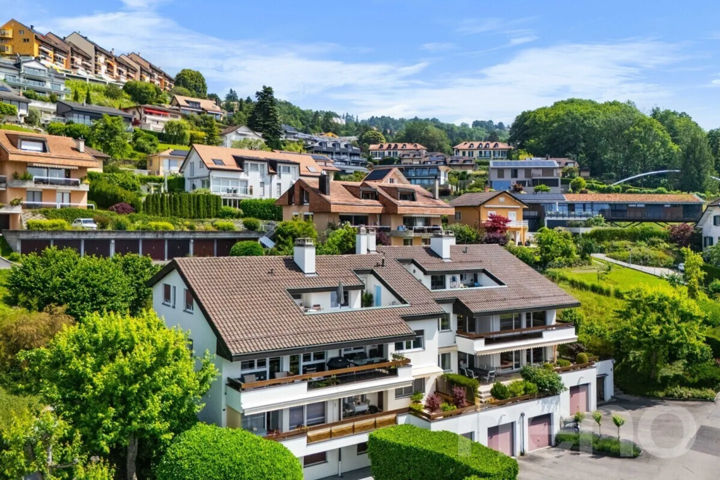 UNVERBAUTE AUSSICHT, GERÄUMIGES WOHNEN UND PRIVILEGIERTER LEBENSSTIL - Foto 11 von 12