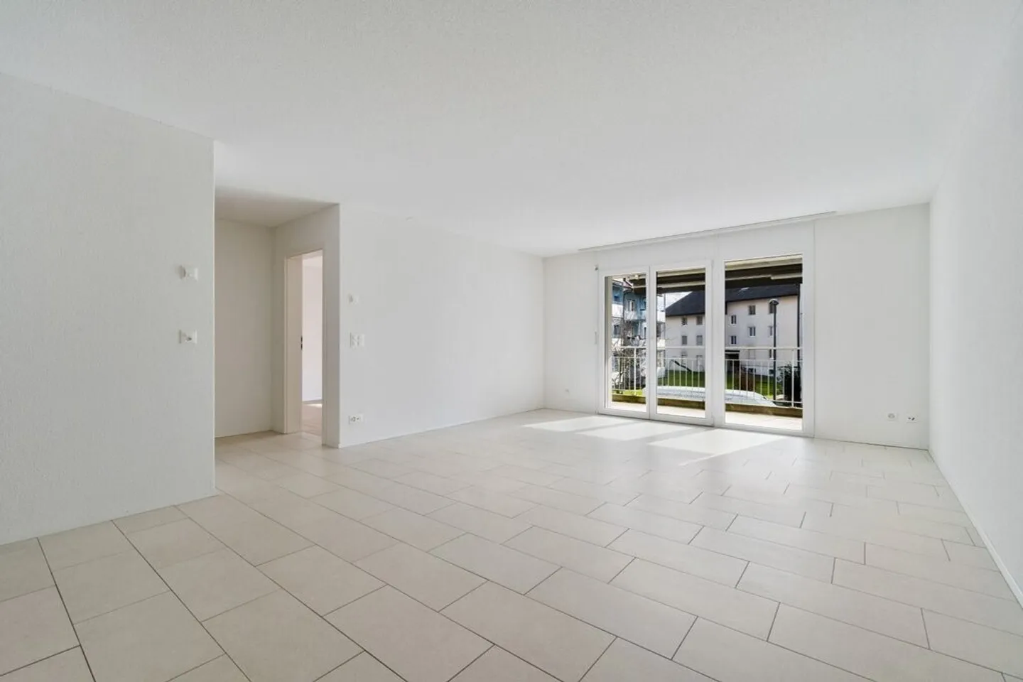 Here ends your apartment search! - Photo 2 of 6