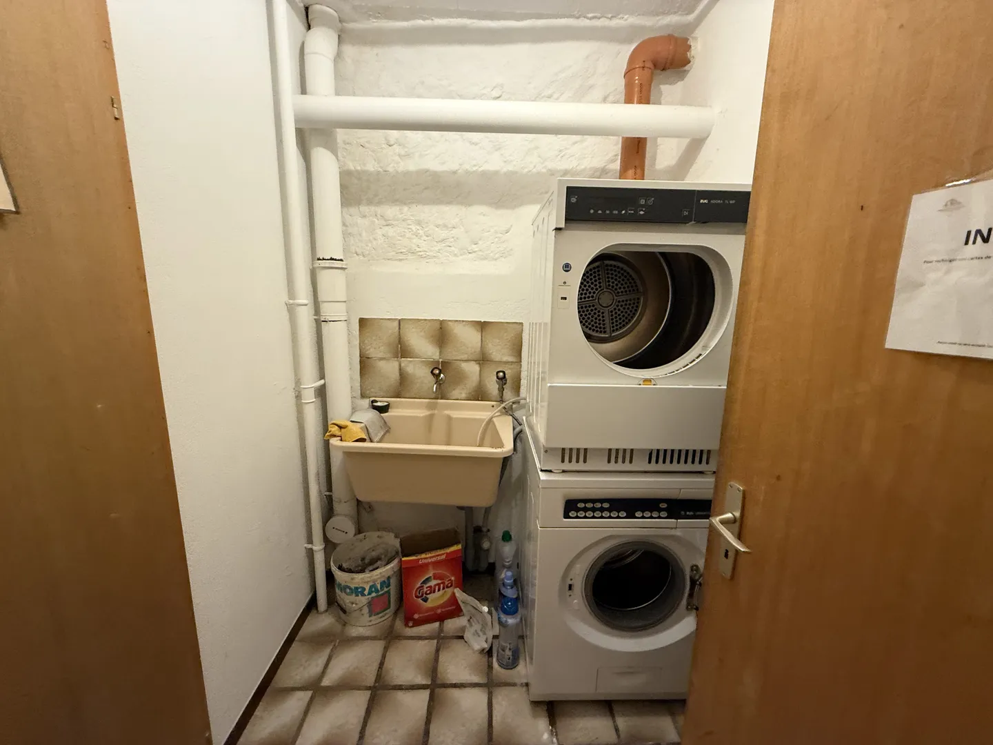 Charming Duplex Apartment - Photo 8 of 8